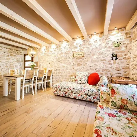 House Ivana, Zadar, *