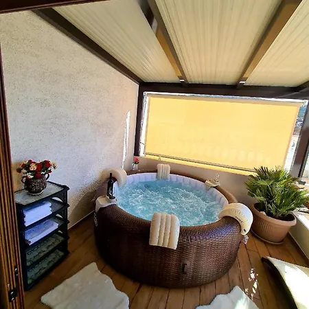 House Ivana, Zadar, * ヴィンイェラック