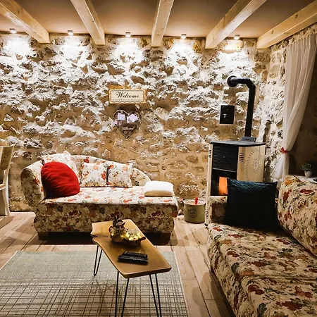 House Ivana, Zadar, * ヴィンイェラック